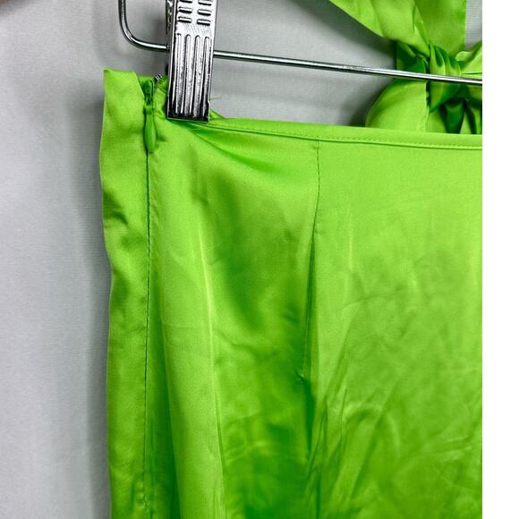 White Fox Got Game 2 Piece Satin Maxi Skirt & Crop Top Set Lime Green XS NWT - Picture 9 of 11